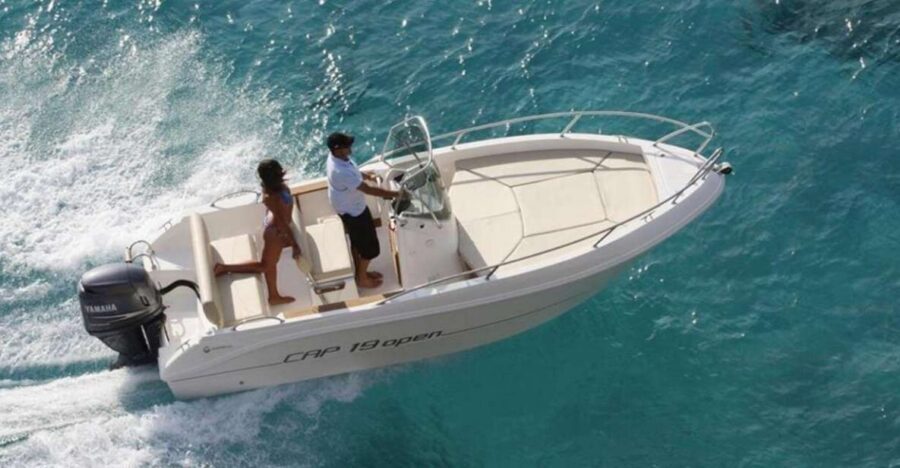 Amalfi: boat rental no license - Meet the Capelli/Idea 58: comfort and layout for 5 people
