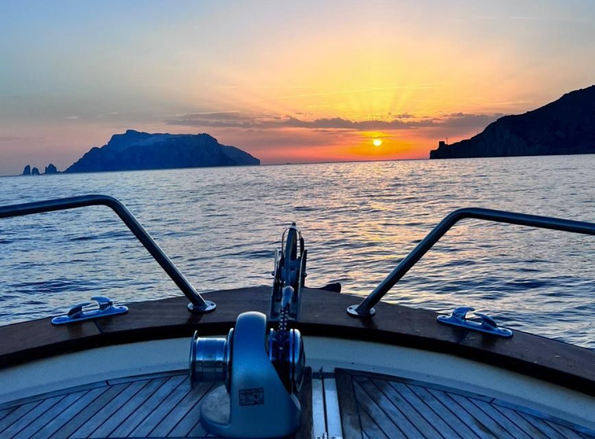 Amalfi: Capri & Amalfi Coast Private Cruise - Faraglioni Photo Stop and the Aperitif Moment