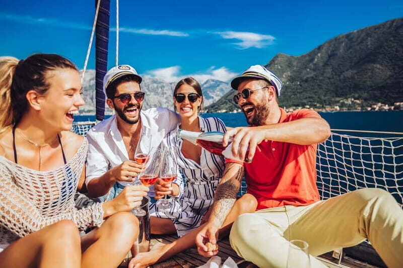 Amalfi Coast: Boat and Snorkeling Tour with Fruit & Drinks - Where to meet in Amalfi (and why it matters)