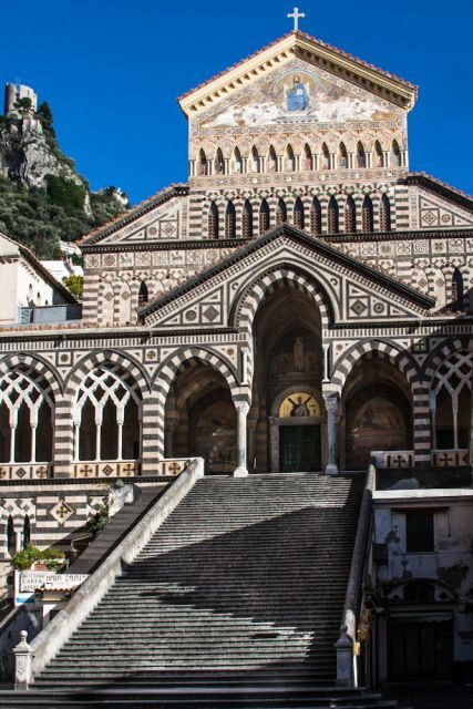 Amalfi Coast by Vintage Fiat 500 or 600 - Sorrento stop: the best kind of browsing and lemon treats