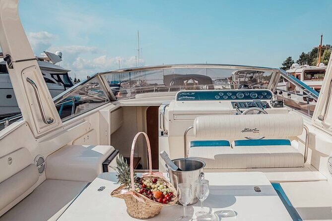 Amalfi Coast, Capri & Li Galli Islands BOAT EXCURSION - Grotta dello Smeraldo and Triton Bay snorkeling time