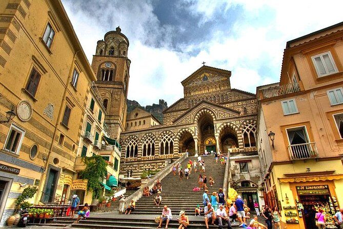 Amalfi Coast Day Tour from Sorrento - Getting picked up in Sorrento and staying on schedule