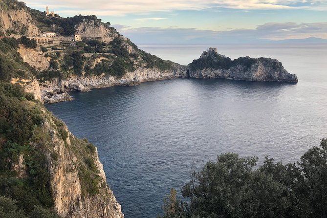 Amalfi Coast Full Day Private Slow Cruise from Positano - Drinks, towels, and the skipper’s role in your itinerary