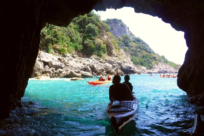 Amalfi Coast Kayak Tour: Explore Caves, Arches & Hidden Beaches - Why this Amalfi Coast kayak tour beats the beach-and-bus plan