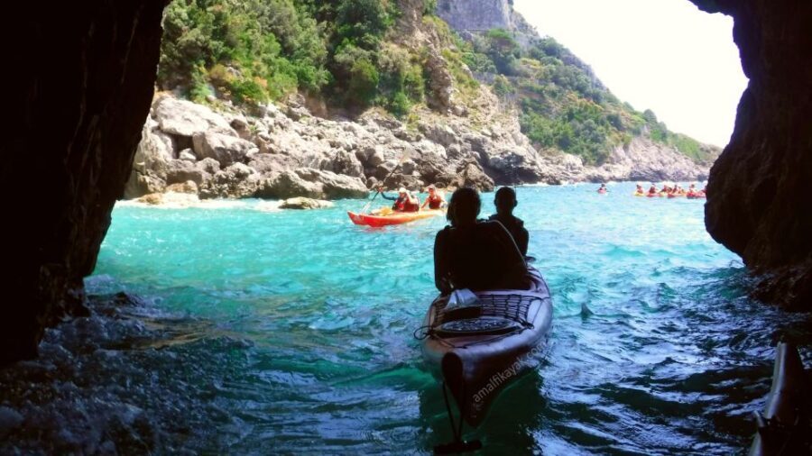 Amalfi Coast: Kayak Tour with Snorkeling and Grottoes Visit - Safety briefing first, then you paddle: how the lesson changes the experience