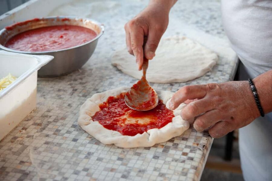 Amalfi Coast: Pizza & Mozzarella Class with Farmhouse visit - Who this 3-hour pizza class suits best