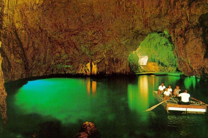 Amalfi Coast Positano and Emerald Grotto Fullday from Rome - Grotta dello Smeraldo (Emerald Grotto): tunnel entry and motorless boat