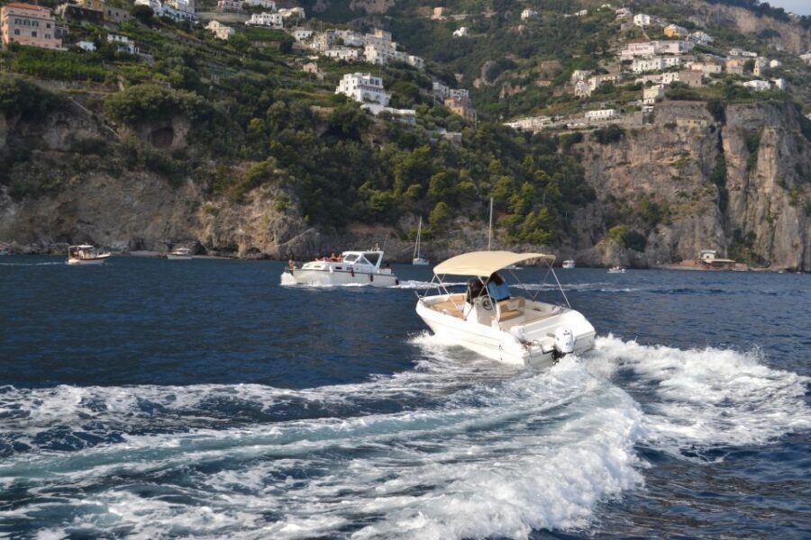Amalfi coast: Rent boats in Salerno without license - What actually happens at the Manfredi pier (and why it matters)