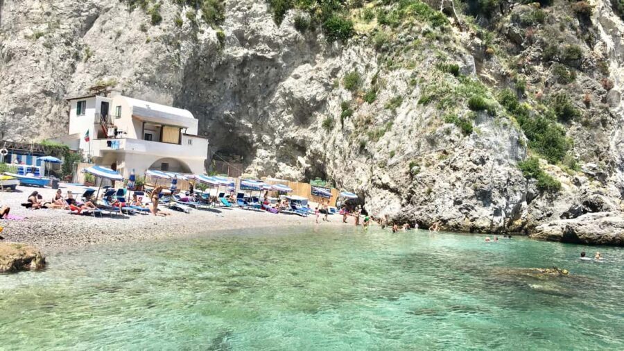 Amalfi coast small-group boat tour w/ drinks & sandwich - Maiori break time: an easy reset plus a first swim
