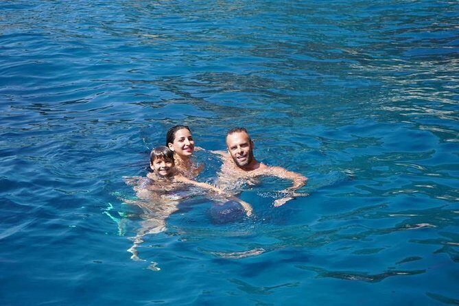 Amalfi Coast Small Group Day Boat Tour with Limoncello Onboard - Your day on the water: Amalfi Coast stops that make sense