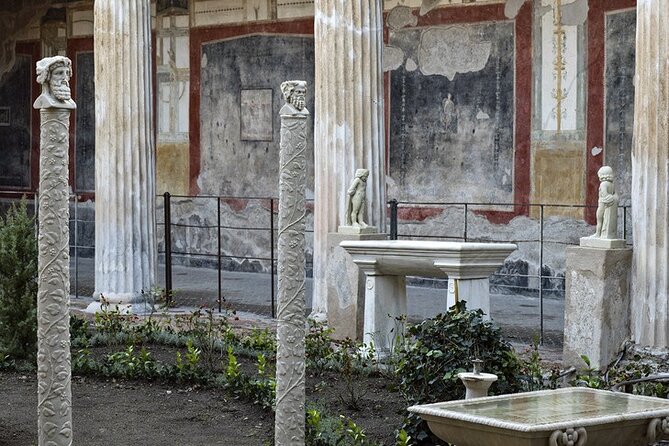 Amalfi Coast Sorrento and Pompeii Group Tour from Naples - Sorrento (1.5 Hours): Siren Myths, Citrus Smells, and a Breather Before Pompeii