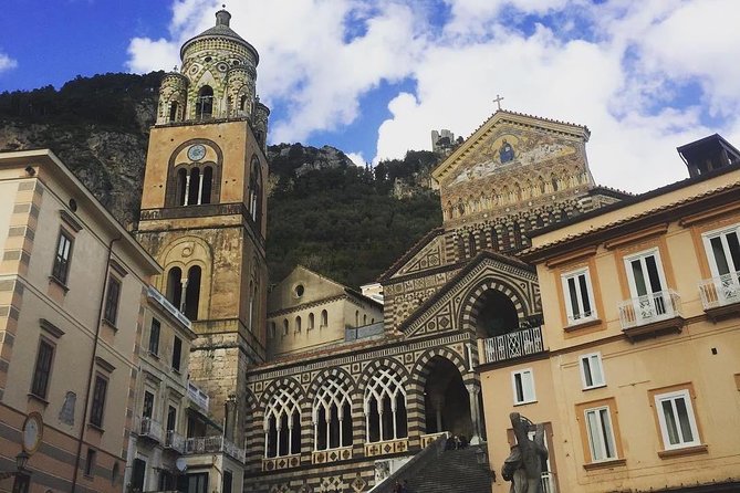 Amalfi Coast Tour Full Day 8 Hours from Naples or Sorrento - Getting comfortable on curvy roads: pickup, vehicle style, and onboard extras