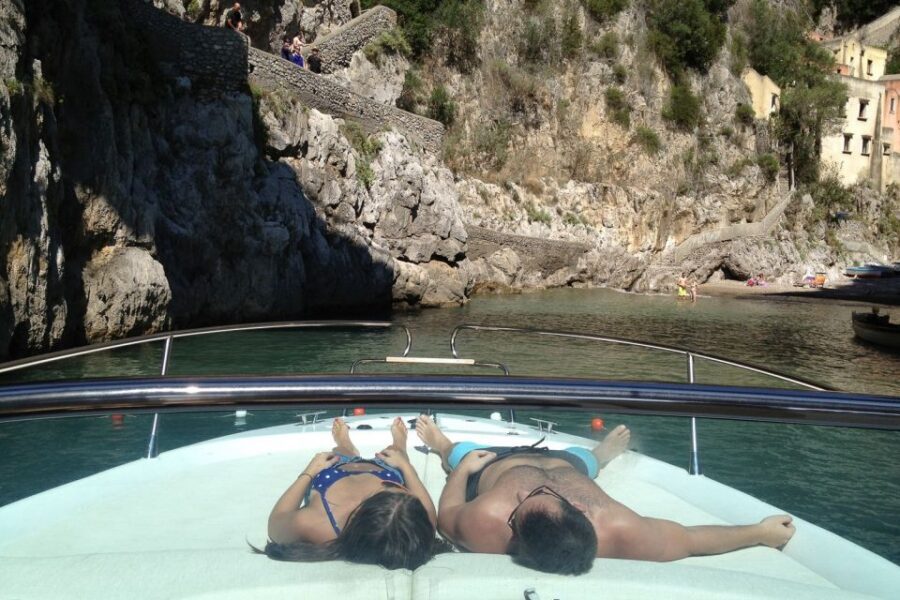 Amalfi: Private Full-Day Boat Excursion on the Amalfi Coast - Maiori and Minori: stepping off the boat for real walking time