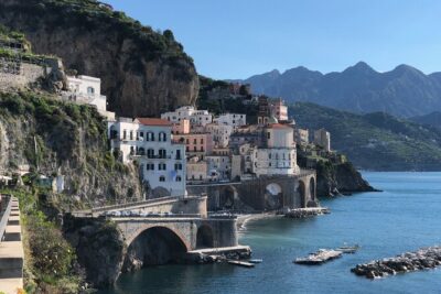 Amalfi & Ravello Tour from Positano - Getting there: minivan comfort, tight roads, and an easier day