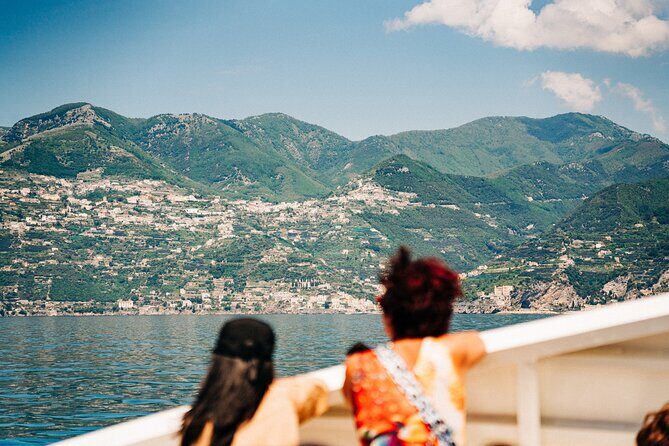 Boat-Hopping On The Amalfi Coast & Positano: Day Trip from Rome - What to pack and how to handle the walking