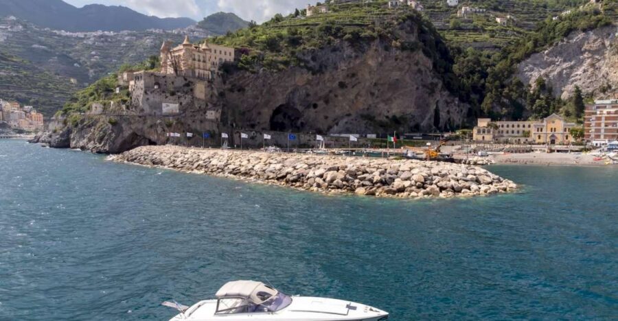 Boat tour Amalfi Coast - Capri - Positano - Sunset - Key highlights that matter (not just pretty photos)