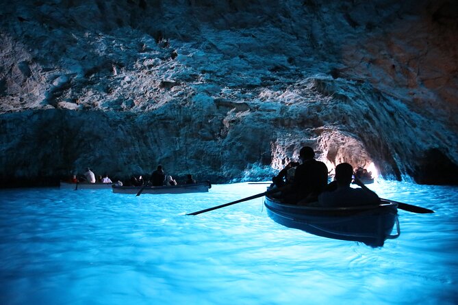 Capri and Blue Grotto Small Group Boat Tour - From Spiaggia Grande to Bagni di Tiberio: Capri’s Coast Without the Ferry Stress