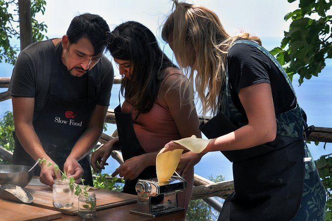 Cooking Class with garden visit - The 4-hour rhythm: walking, wine/cheese, then cooking dinner-for-lunch