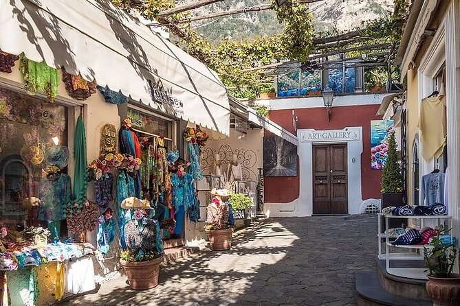 Deluxe Private Tour of the Amalfi Coast - Amalfi in 90 minutes: architecture, beaches, and a town pace