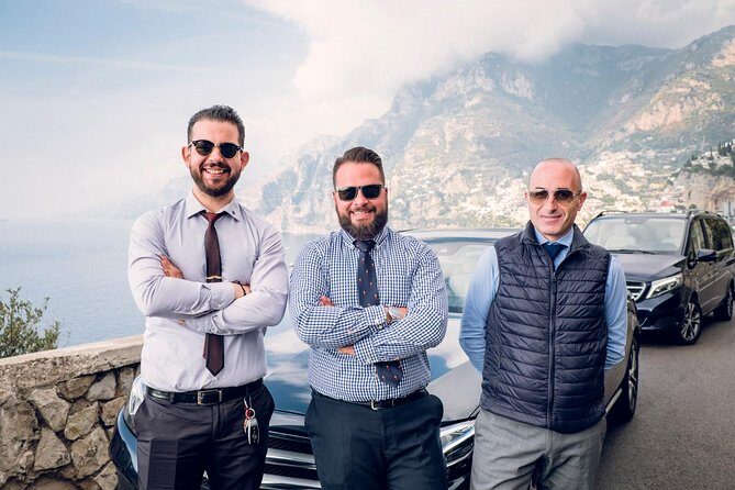 Four-hour tour of the Amalfi Coast - Costiera Amalfitana with an hour to breathe and look closely