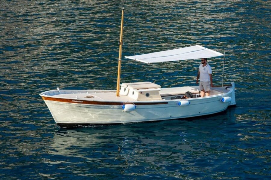 From Amalfi: Amalfi - Positano - Coast boat tour - Conca dei Marini and Arco Naturale: the “wow” section early on