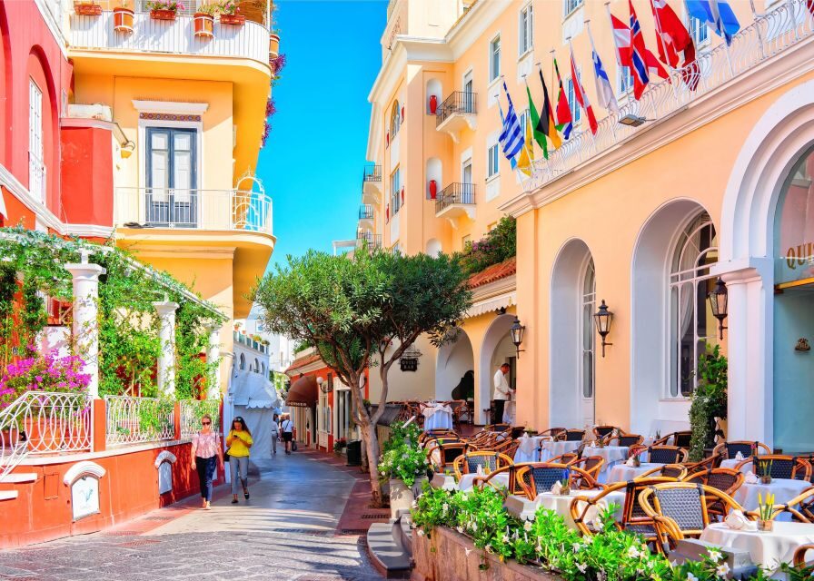 From Amalfi: Li Galli and Capri Islands Boat Tour - Li Galli at the end: the quiet payoff