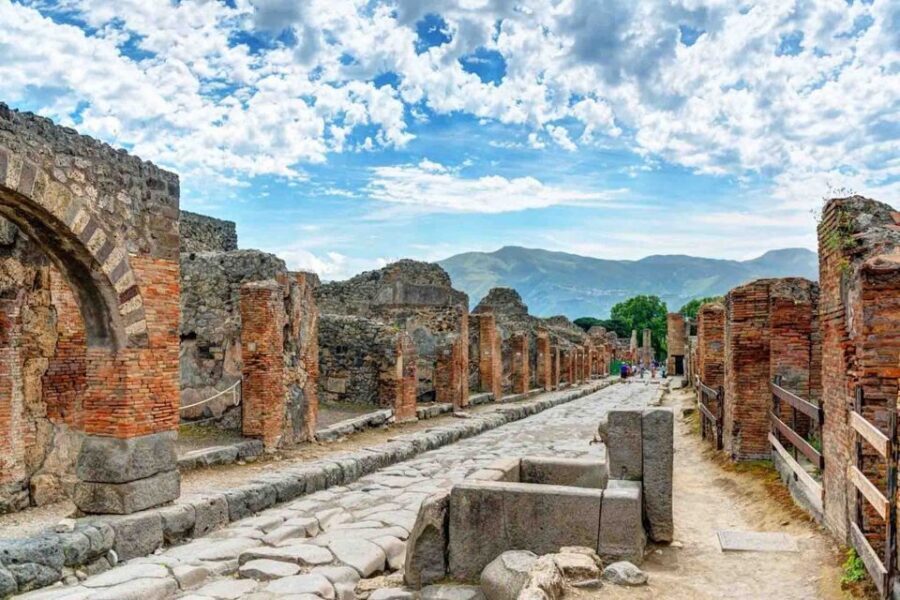 From Naples: Pompeii & Amalfi Coast Full-Day Trip - Getting Picked Up in Naples: Meeting Points and Timing You Can Count On