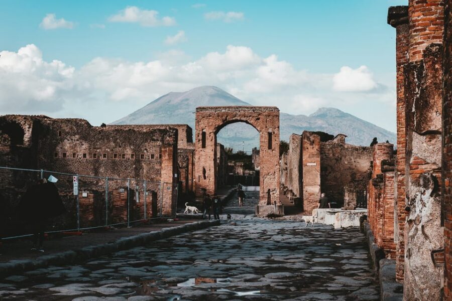 From Naples: Pompeii & Amalfi Coast Tour with Ticket Option - Amalfi’s 1.5 Hours: Coffee, Gelato, and the Town Below the Cliffs