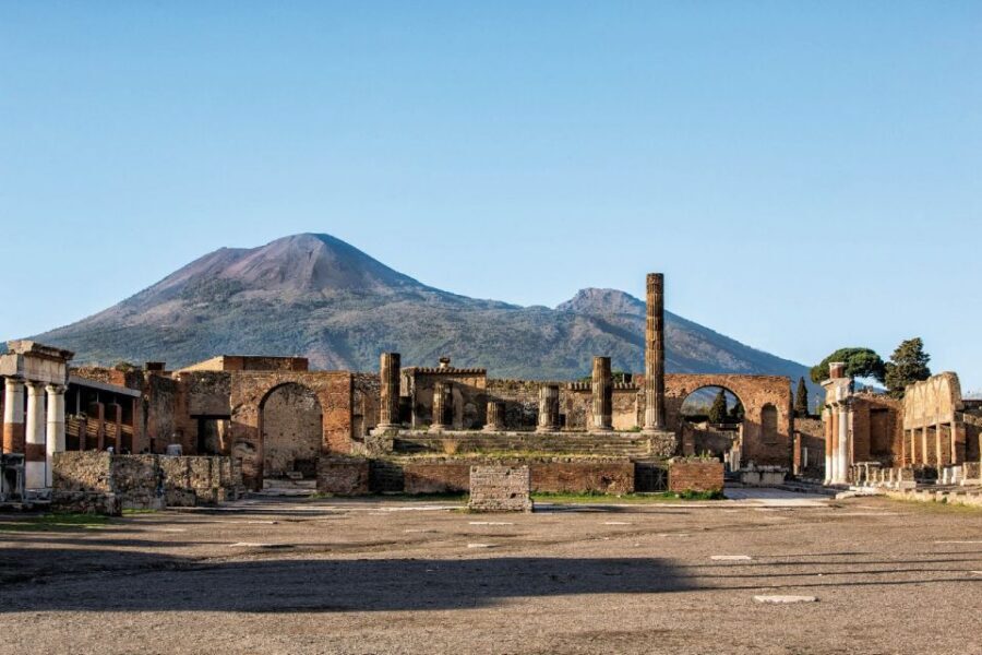 From Naples: Private Transfer to Positano with Pompeii Stop - Pompeii in Two Hours: How to Make That Short Window Count