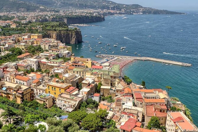 From Naples: Tour of the Amalfi Coast, Sorrento, and Pompeii - Positano: An Hour to Do the Famous Streets and the Beach Descent