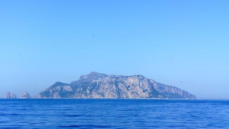 From Positano: Capri Island Group Cruise with Blue Grotto - From Positano to Capri: how the day starts
