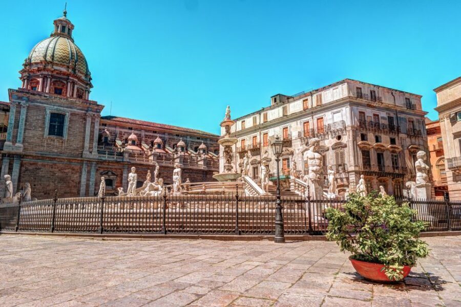 From Rome: Naples and Amalfi Coast Full-Day Trip - Via Toledo and the Spanish Quarter: Old Streets With Real Character