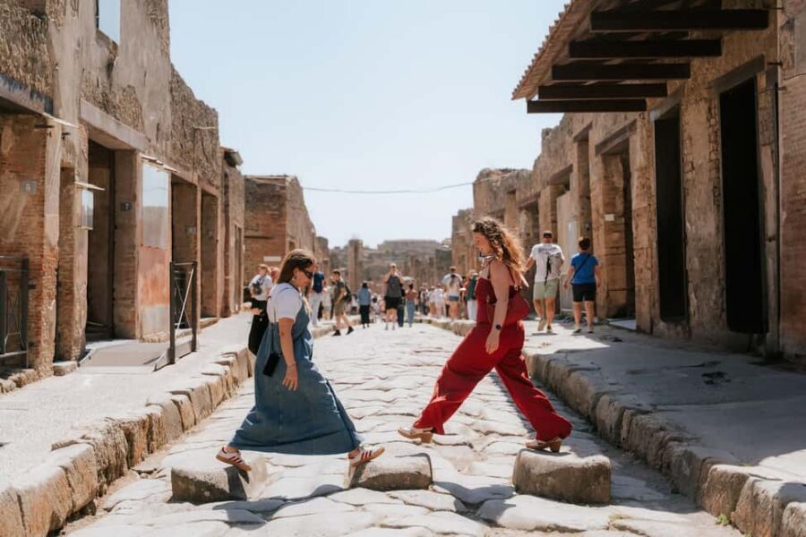 From Rome: Pompeii with Expert Guide & Amalfi Coast Day Trip - Pompeii with an archaeologist guide and express entrance
