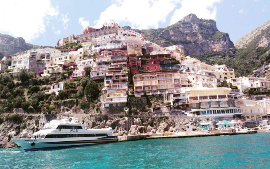 From Sorrento: Round-Trip Ferry Ticket to Capri and Positano - The hydrofoil ride: Sorrento to Capri at 09:25 arrival