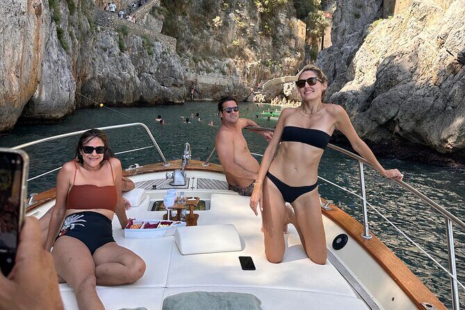 Full-day Exclusive Private boat tour on the Amalfi coast - Prosecco, beer, and snacks: the onboard vibe