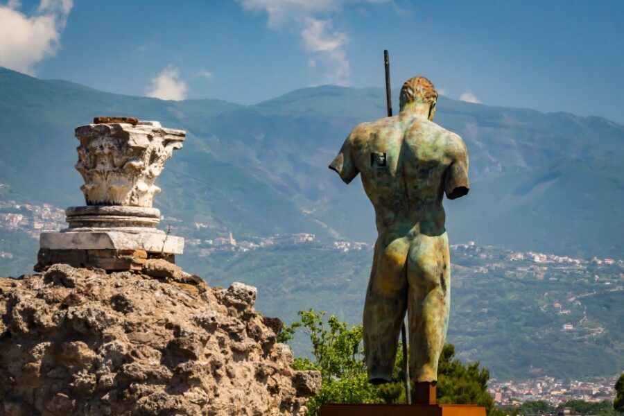 Full-Day Pompeii, Positano & Sorrento Shore Excursion - Positano by foot: cathedral views, beach time, and a sea-view lunch option