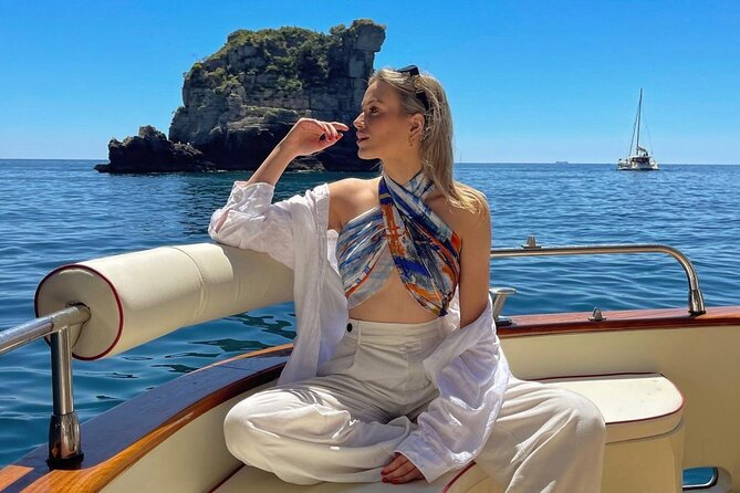 Full day Private Capri boat tour from Positano - Price and logistics: understanding the real cost per group