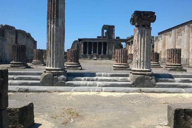 Full-Day Tour of the Amalfi Coast and Pompeii from Naples - Amalfi town time: 50 minutes to actually feel the place