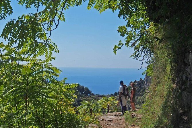 Gastronomic Hike on the Path of the Gods with Food Tasting - The endgame: the final picnic and dessert payoff