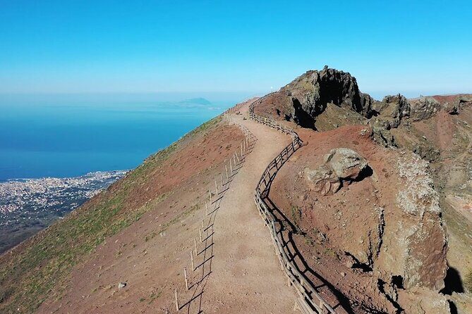 Guided Tour Pompeii And Vesuvius from Positano Skip the Line - Vesuvius National Park: views, a climb, and the crater approach