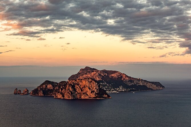 Half day to discover the fascinating island of Capri - Positano to Capri in about four hours: what half-day really delivers