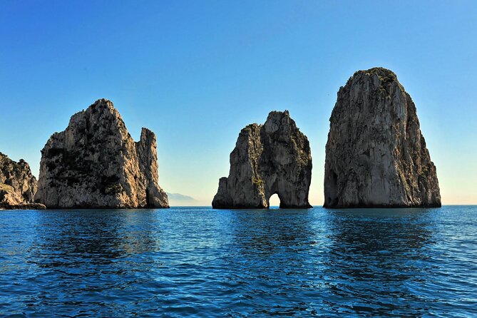 Half day to discover the fascinating island of Capri - Capri’s 2-hour window: use it for food, alleys, and a relaxed pace