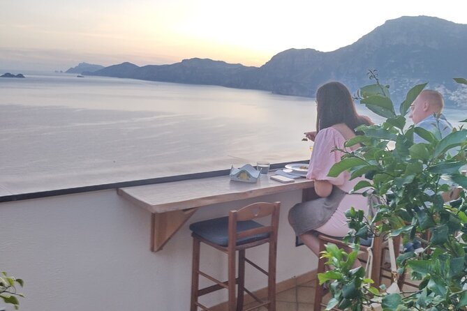 I offer cooking lesson of Amalfi tradition - Tiramisu first: dessert becomes part of the teaching rhythm