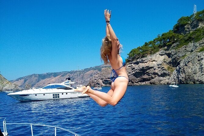 Luxury cruise from Salerno along the Amalfi Coast - Key highlights worth packing for