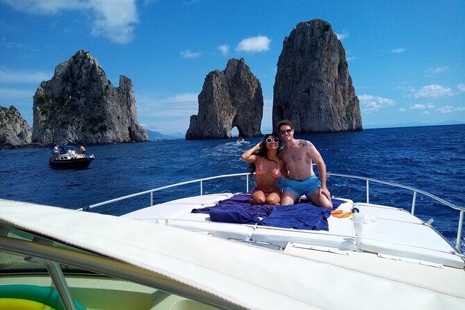 Luxury cruise from Salerno along the Amalfi Coast - Conca dei Marini: the natural arch and fishermen’s cave