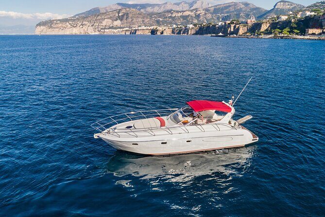 Luxury Private Boat Tour from Sorrento to Amalfi Coast– Shamal 40 - Positano Stop (1h30): Vertical Streets, Boutiques, and Sea Views at Your Pace