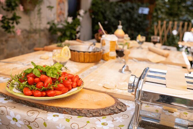 Marì Cooking Class in a Family Farm with Amalfi Coast view - Lunch with wine, limoncello, and coffee: what makes the eating portion special