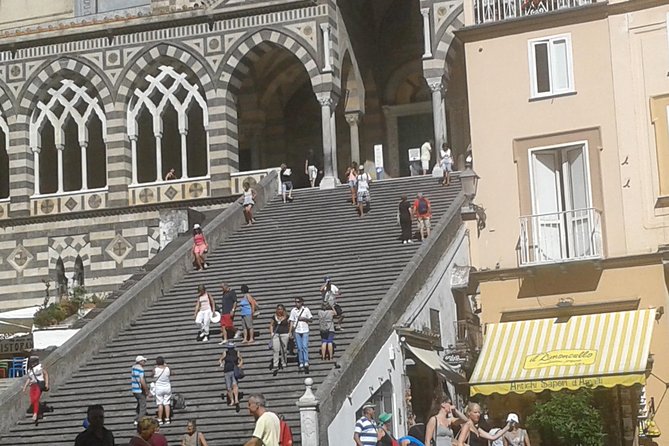 Minivan Tour | Amalfi Ravello and Pompeii with driver - Why This Naples Minivan Day Works for First-Time Amalfi Visitors