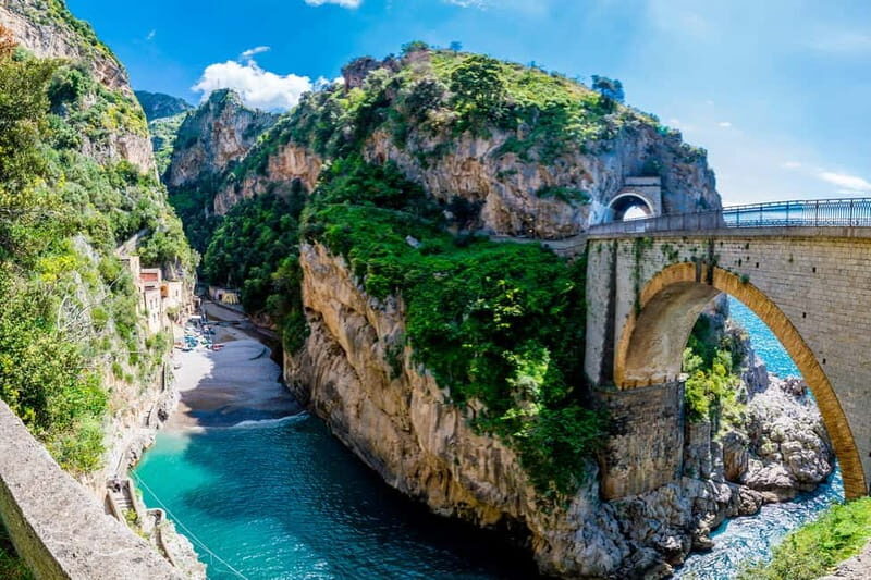 Naples: Amalfi Coast Small Group Tour Shore Excursion - The 1-Hour Amalfi Coast Drive: Beautiful, But Consider the Timing