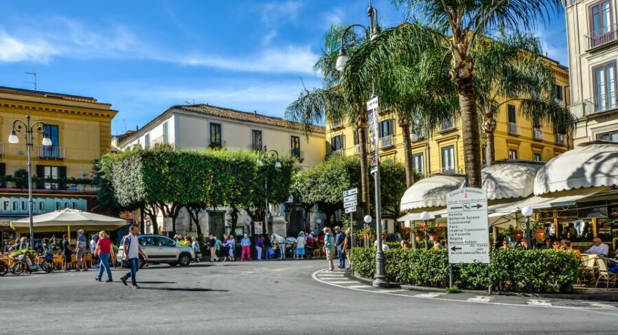 Naples: Full-Day Sorrento, Positano, and Amalfi Tour - Naples to the Amalfi Coast in One Day: what makes it work